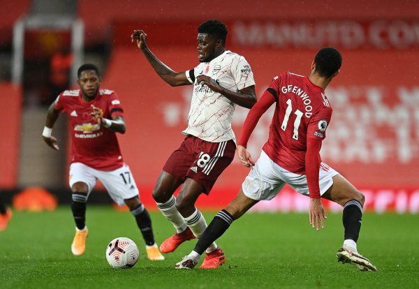 Telegraph: Manchester United đã đình chỉ trò chơi ngay sau khi Greenwood bị bắt, nhưng Arsenal cho p
