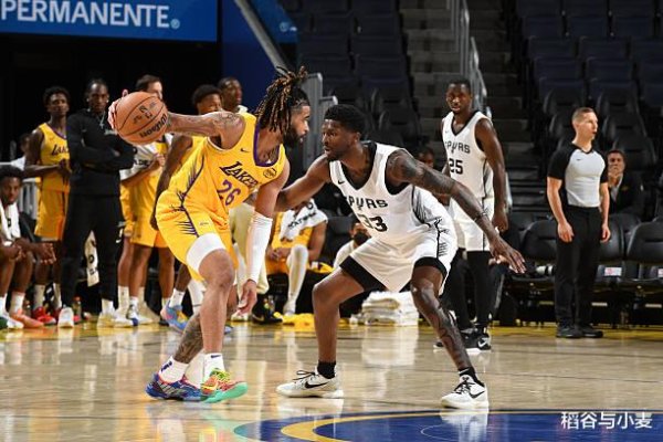 Hiệu suất không ổn định lắm! Tân binh của Lakers vẫn chưa tìm thấy cấp độ mà cốt lõi của Bắc Carolin